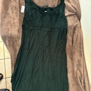 Elegant Green Sleeveless Dress